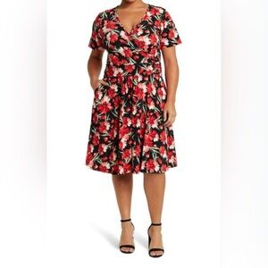 Elegant Floral Wrap Midi Dress - Size Large